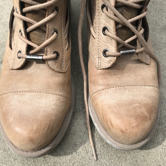 Circus by Sam Edelman Gatson lace up boot 9 - Picture 3 of 8